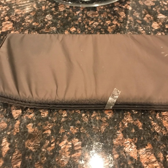 Gucci Diaper Bag!! In excellent condition - Picture 2 of 4